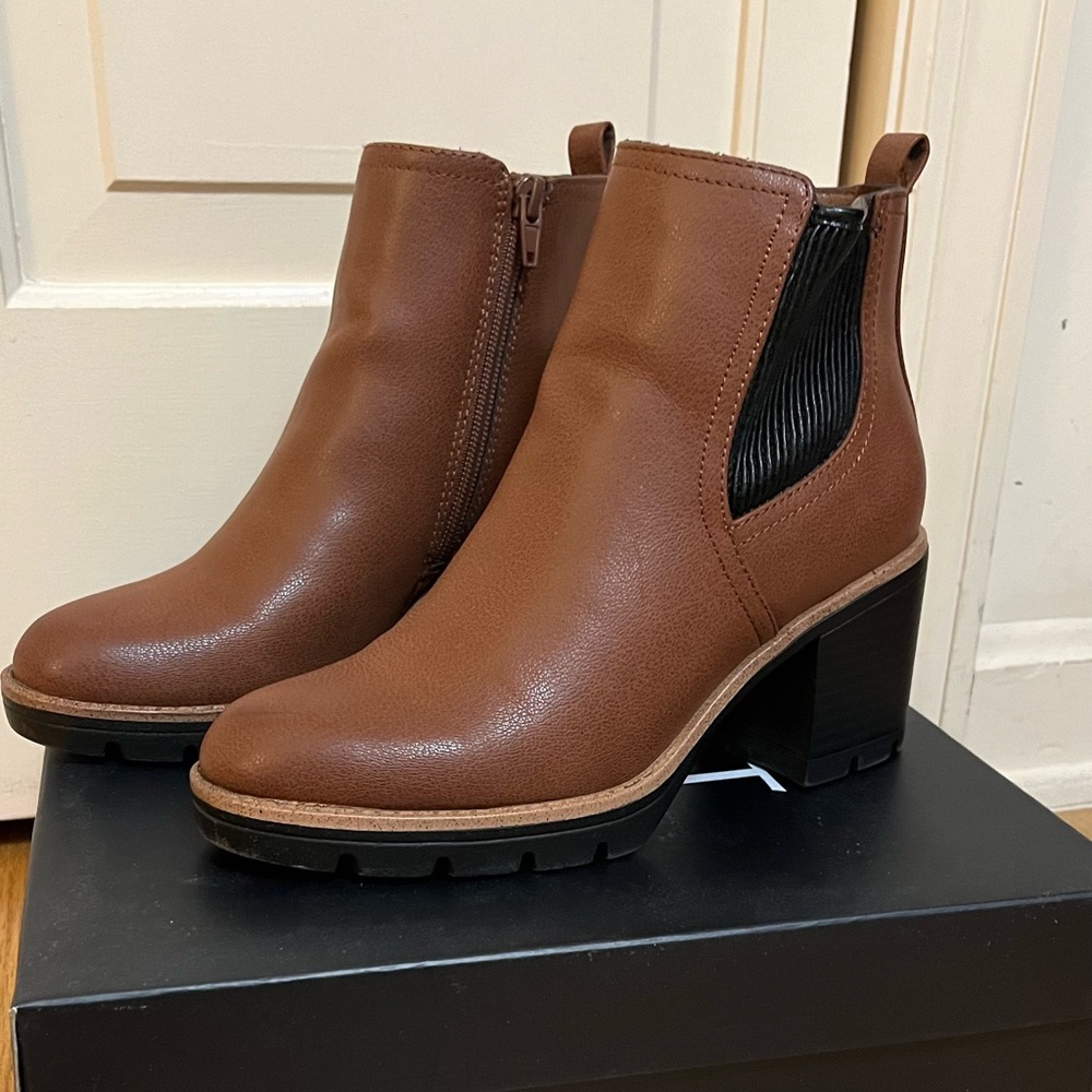 Tan Naturalizer madelynn gore bootie